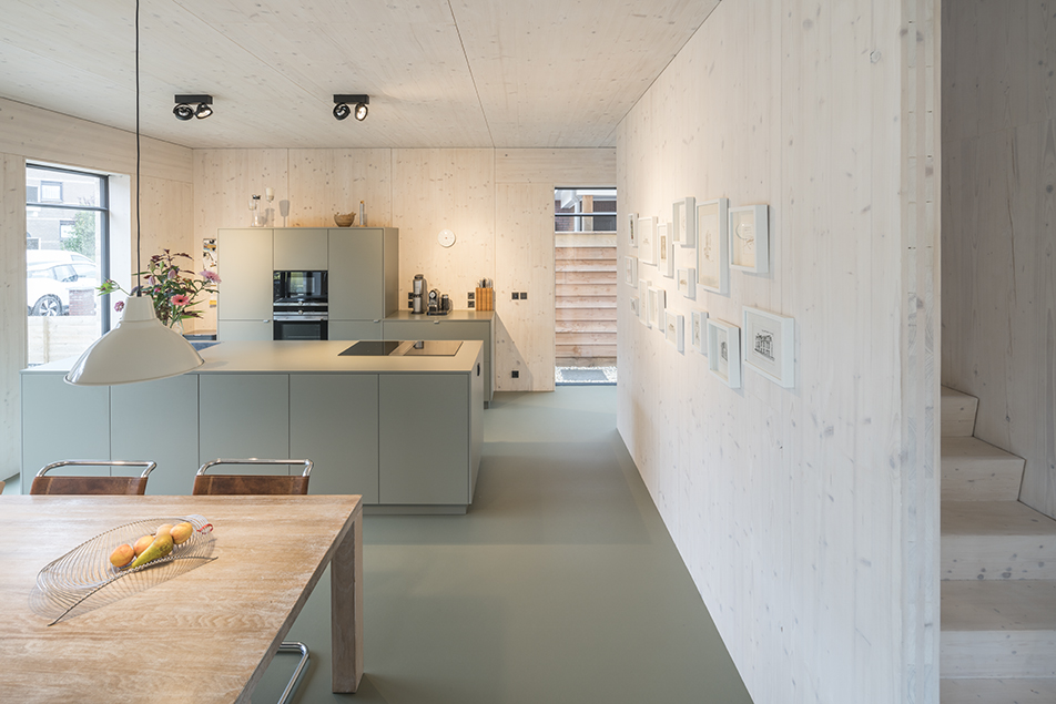 &lsquo;Houten diamant&rsquo; is strak en energieneutraal