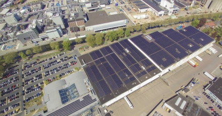 14.000 zonnepanelen op hoofdkantoor en distributiecentrum