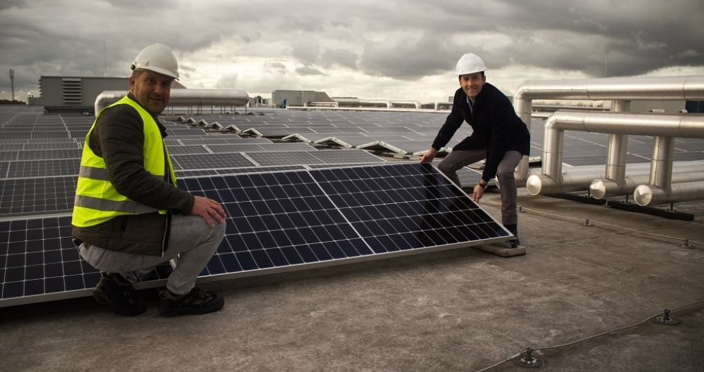 Distributiecentrum in Wijchen voorzien van zonnepanelen dak