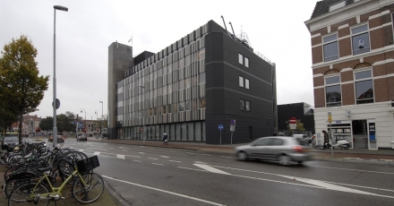 Ingepakte gevel blaast publiekshal Haarlem nieuw leven in