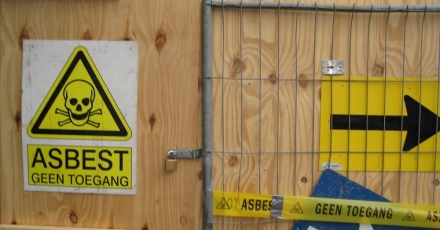Kabinet wil vaart maken met asbestvrije daken