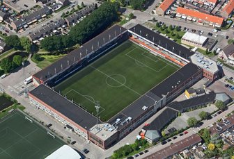 Ruim 1.000 zonnepanelen op stadion FC Volendam