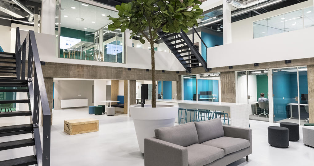 Voormalige Philips-lab gerenoveerd tot ‘agile’ kantoor